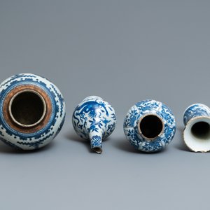 Vier Chinese blauw-witte vazen, Kangxi — foto 6