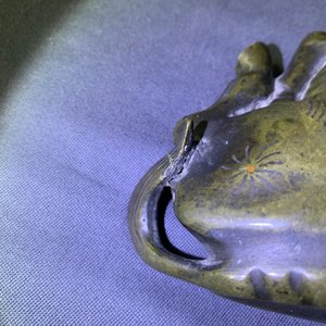 Vier Chinese bronzen scrollgewichten, 18/19e eeuw — foto 12