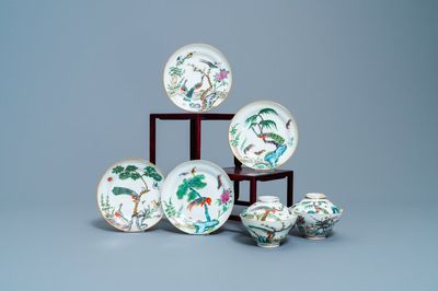 Vier Chinese Canton famille rose bordjes en twee dekselkommen, 19e eeuw