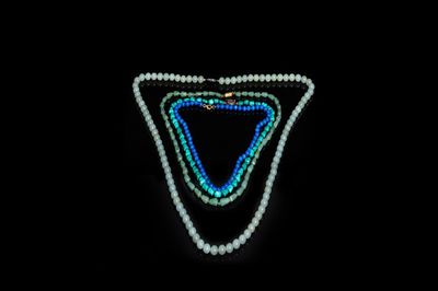 Vier Chinese colliers in jade, lapis lazuli en turkoois, 19/20e eeuw
