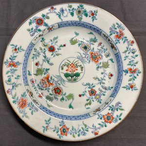 Vier Chinese doucai schotels, Kangxi — foto 17