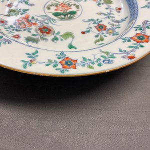 Vier Chinese doucai schotels, Kangxi — foto 22