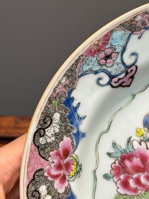 Vier Chinese famille rose borden met bloemen en dieren, Yongzheng/Qianlong — foto 17