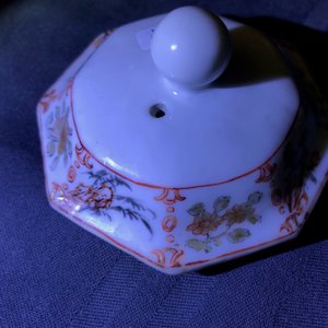 Vier Chinese famille rose en blauwwitte kannen en theepotten, Kangxi/Qianlong — foto 35