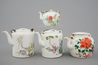 Vier Chinese famille rose theepotten, 19/20e eeuw