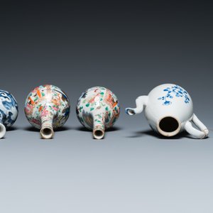 Vier Chinese famille rose vazen, een vleermuisvormige kom en een blauw-witte dekselkan, 19e eeuw — foto 12