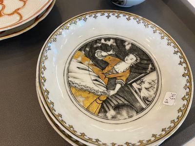 Vier Chinese grisaille en ijzerrode koppen en schotels, Yongzheng/Qianlong — foto 2