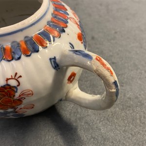 Vier Chinese Imari-stijl theepotten met deksels, Kangxi — foto 16