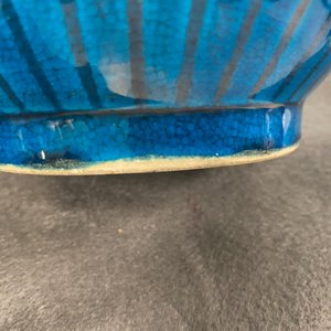 Vier Chinese monochrome turquoise vazen en een celadon vaas, 19/20e eeuw — foto 32