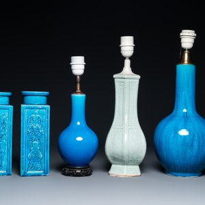 Vier Chinese monochrome turquoise vazen en een celadon vaas, 19/20e eeuw — foto 5