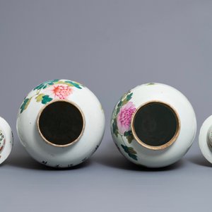 Vier Chinese qianjiang cai vazen met decor van kostbaarheden, 19/20e eeuw — foto 5
