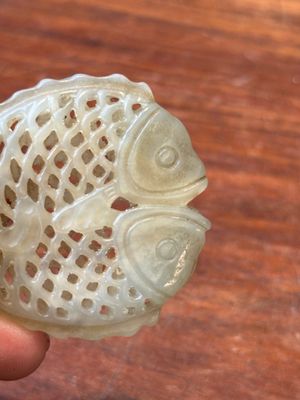 Vier Chinese snijwerken in witte, celadon en roodbruine jade, Qing — foto 10