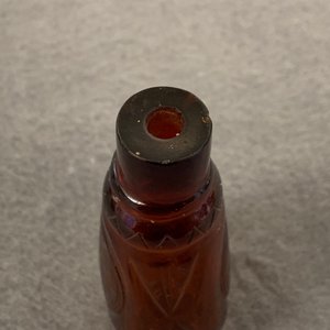 Vier Chinese snuifflessen in rood en roze glas, 19/20e eeuw — foto 25