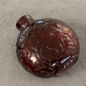 Vier Chinese snuifflessen in rood en roze glas, 19/20e eeuw — foto 23