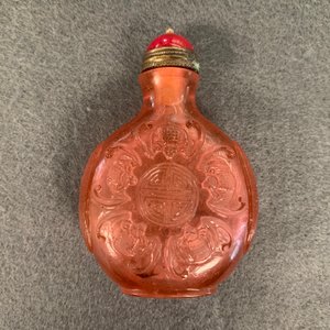 Vier Chinese snuifflessen in rood en roze glas, 19/20e eeuw — foto 5