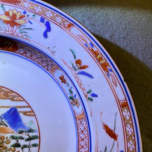 Vier Chinese verte-Imari en famille rose borden en een schotel, Yongzheng/Qianlong — foto 20