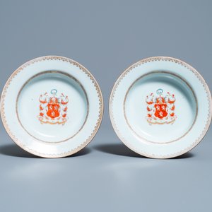 Vier diepe Chinese borden met het wapen van Ross of Balnagowan voor de Schotse markt, Qianlong — foto 4