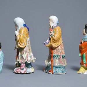 Vier diverse Chinese famille rose figuren, drie met zegelmerk, 19/20e eeuw — foto 3