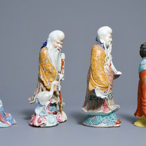 Vier diverse Chinese famille rose figuren, drie met zegelmerk, 19/20e eeuw — foto 5