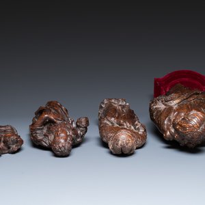 Vier diverse religieuze houten sculpturen, 16/17e eeuw — foto 10