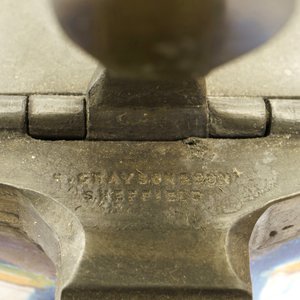 Vier kannen met tinnen deksels en een strooier in Brussels aardewerk, 18/19e eeuw — foto 10