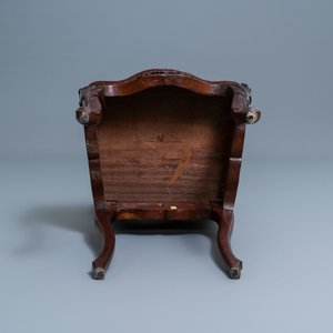 Vier koloniale Portugese of in Macao gemaakte houten stoelen met opengewerkte rugleuning, 19e eeuw — foto 11
