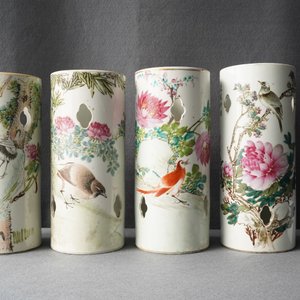 Vier opengewerkte Chinese qianjiang cai hoedensteunen, 19/20e eeuw — foto 7