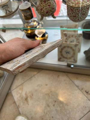 Vier polychrome Delftse tegels met dieren in aigretterand, Haarlem, 17e eeuw — foto 4