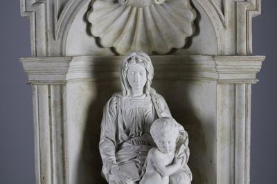 Vierge et l’Enfant de Michel-Ange, moulure en plâtre, atelier De Wispelaere, Bruges, 1e moitié 20e