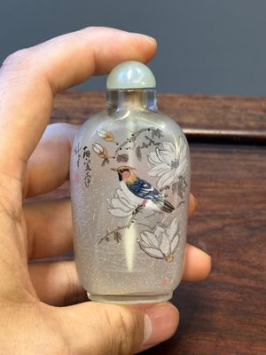 Vijf Chinese binnenin beschilderde glazen snuifflesjes, 20e eeuw — foto 3