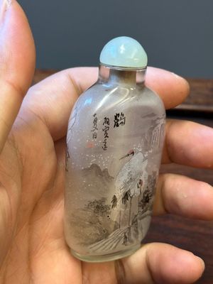 Vijf Chinese binnenin beschilderde glazen snuifflesjes, 20e eeuw — foto 5