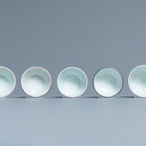 Vijf Chinese blauw-witte 'Bleu de Hue' koppen voor de Vietnamese markt, 19e eeuw — foto 7