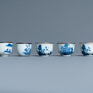 Vijf Chinese blauw-witte 'Bleu de Hue' koppen voor de Vietnamese markt, 19e eeuw — foto 3