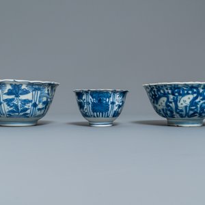 Vijf Chinese blauw-witte kommen, Wanli — foto 4