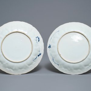 Vijf Chinese blauw-witte 'Romance of the Western Chamber' borden, Kangxi — foto 3