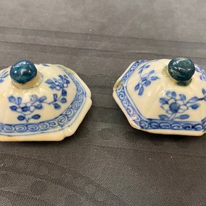 Vijf Chinese blauw-witte vazen, Kangxi — foto 26