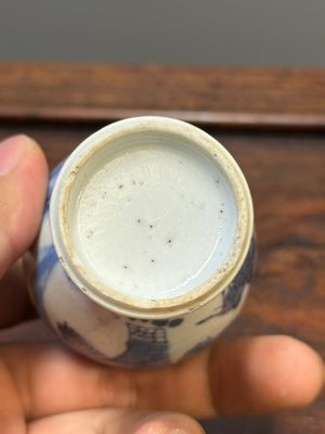 Vijf Chinese blauw-witte vazen, Kangxi — foto 25