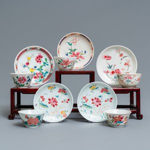 Vijf Chinese famille rose koppen en schotels, Yongzheng/Qianlong — foto 1