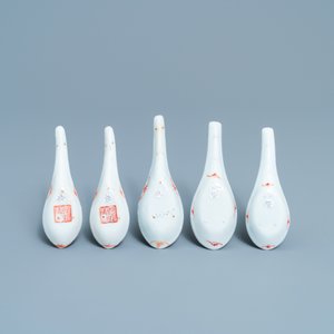 Vijf Chinese famille rose lepels met feniksen voor de Straits of Peranakan markt, 19/20e eeuw — foto 2