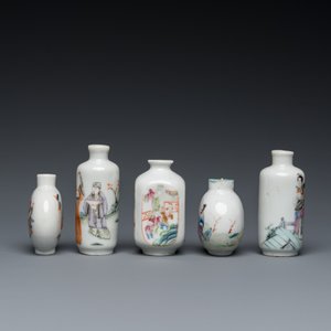 Vijf Chinese famille rose snuifflessen, 19/20e eeuw — foto 5