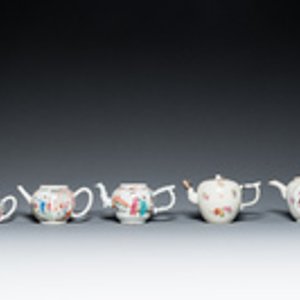 Vijf Chinese famille rose theepotten, Yongzheng/Qianlong — foto 2