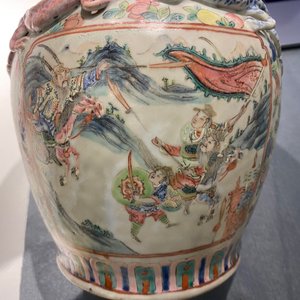 Vijf Chinese famille rose vazen, 19e eeuw — foto 30