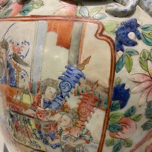 Vijf Chinese famille rose vazen, 19e eeuw — foto 35