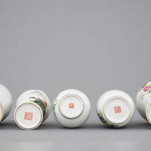 Vijf Chinese famille rose vazen en een schotel, Republiek, 20e eeuw — foto 6
