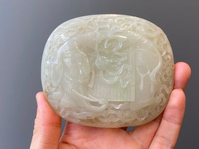 Vijf Chinese riemornamenten in witte jade, Qing — foto 15