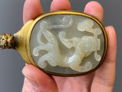 Vijf Chinese riemornamenten in witte jade, Qing — foto 21