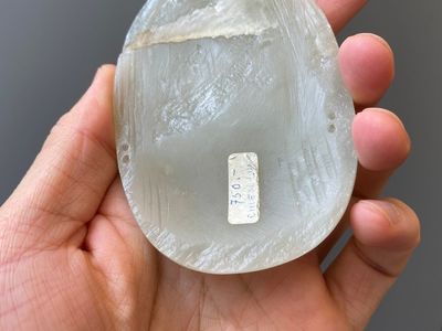 Vijf Chinese riemornamenten in witte jade, Qing — foto 7