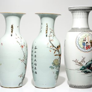 Vijf diverse Chinese famille rose vazen, 19/20e eeuw — foto 6