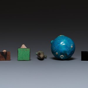 Vijf diverse Egyptische stukken, Nieuwe Rijk tot Late Tijd — foto 7