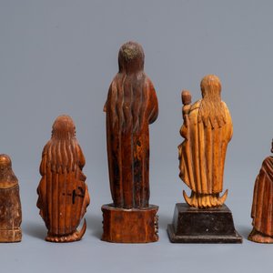 Vijf Indo-Portugese ivoren figuren, Goa, 17e eeuw — foto 4